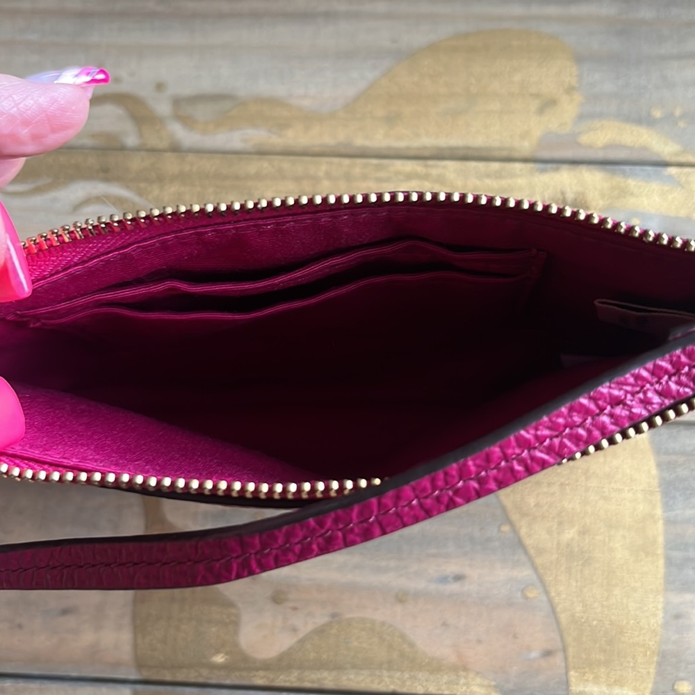 Coach wristlet - Picture 3 of 5
